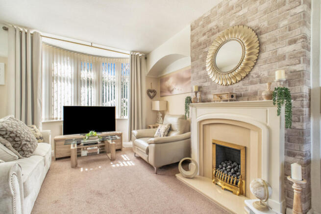 3 bed Semi-Detached for sale Image 4