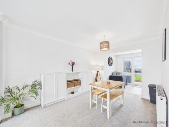 3 bed Semi-Detached for sale Image 9