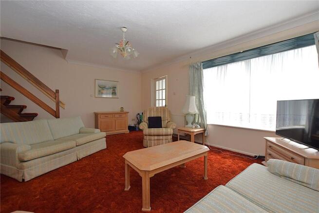Robin Close, Alton, Hampshire, GU34 photo 2