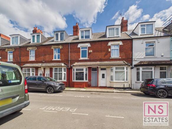 4 bed Terraced to rent in middlesbrough