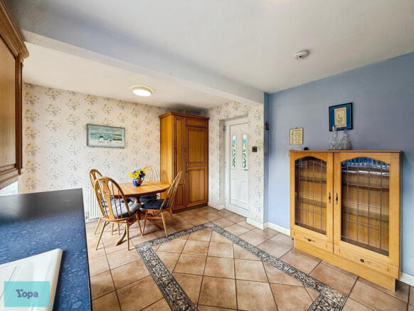 3 bed Detached Bungalow for sale Image 7