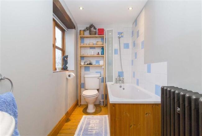 MAIN BATHROOM