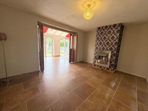 Sidmouth Road, Sale, Trafford, M33 photo 4