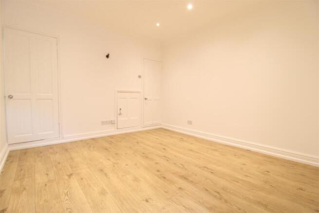Dining Room 2.JPG