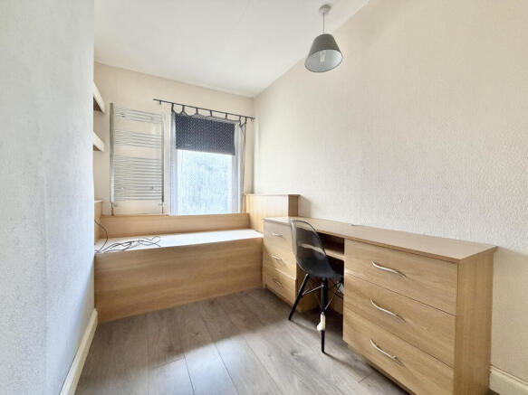 2 bed Terraced for sale Image 8