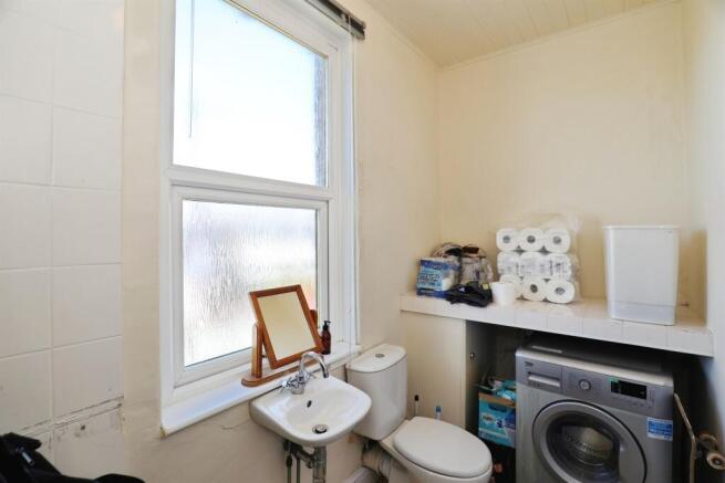 2 bed Maisonette for sale Image 10
