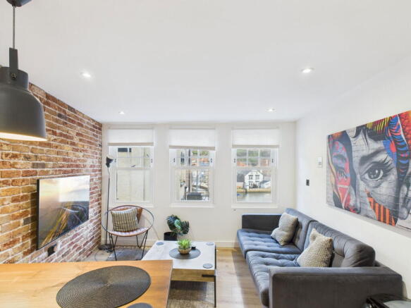 5 bed Block of Apartments for sale Image 12