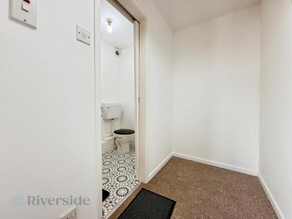 Studio for sale Image 9