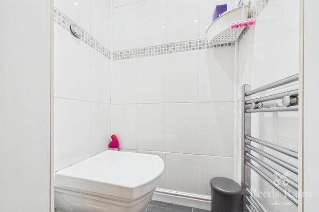 4 bed Detached for sale Image 11