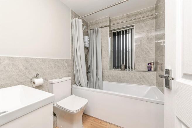 3 bed Terraced for sale Image 10