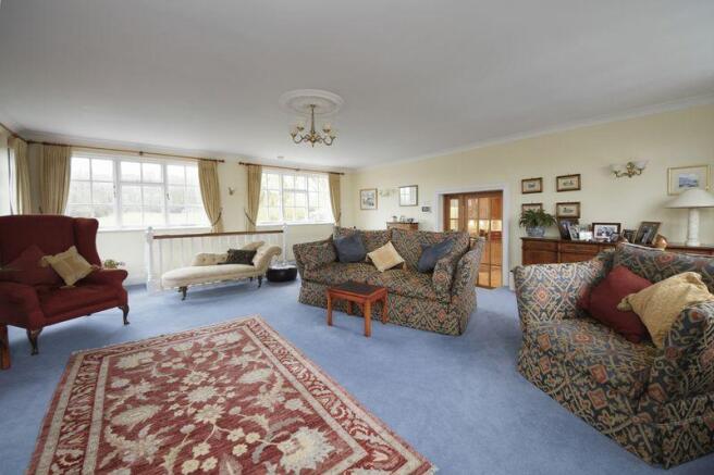 Dual Aspect Lounge