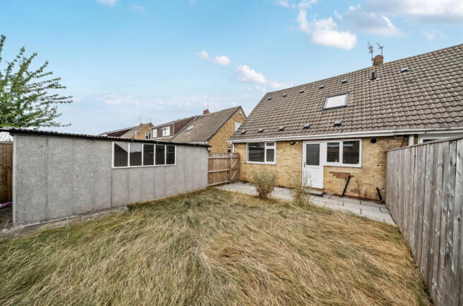 4 bed Bungalow for sale Image 11