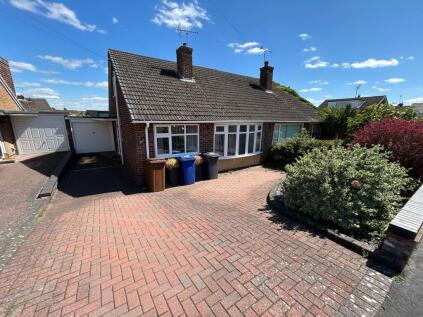 Lewis Drive, Burton-On-Trent, DE13