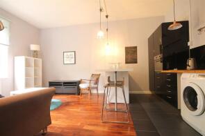 Flat 4, 58, Saint Andrews Street, Newcastle Upon Tyne NE1 5SF