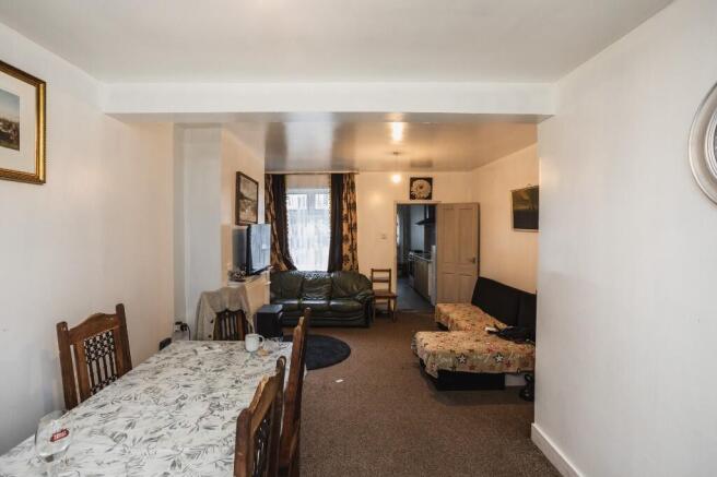 2 bed Terraced for sale Image 5