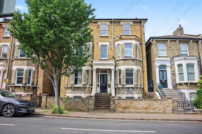 47b Ramsden Road, Balham, London SW12 8RA