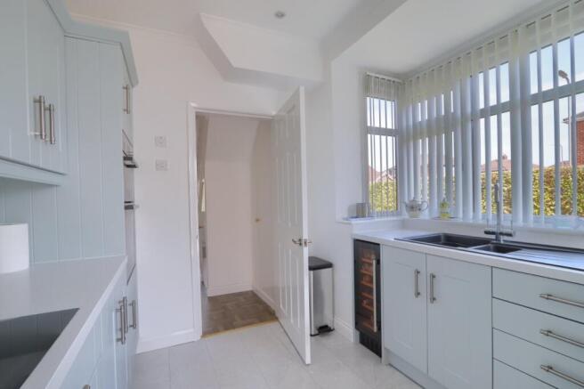 3 bed Semi-Detached for sale Image 7