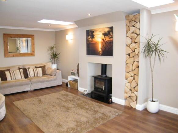 Lounge 3