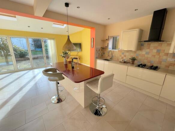Open Plan Kitchen/Living/Dining Room