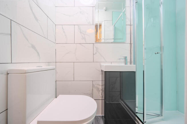 5 bed Terraced to rent Image 9