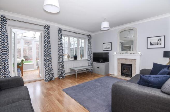 7 Caspian Close