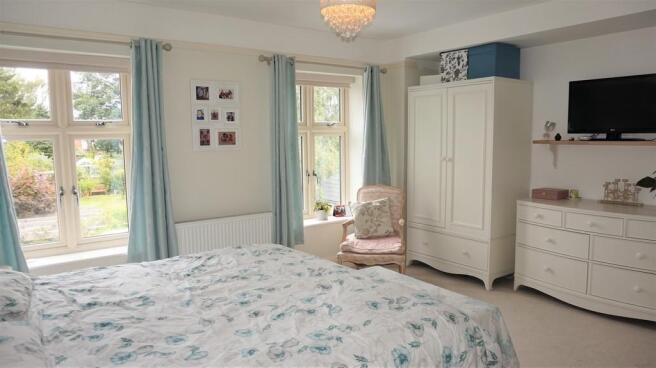 Bedroom 1b