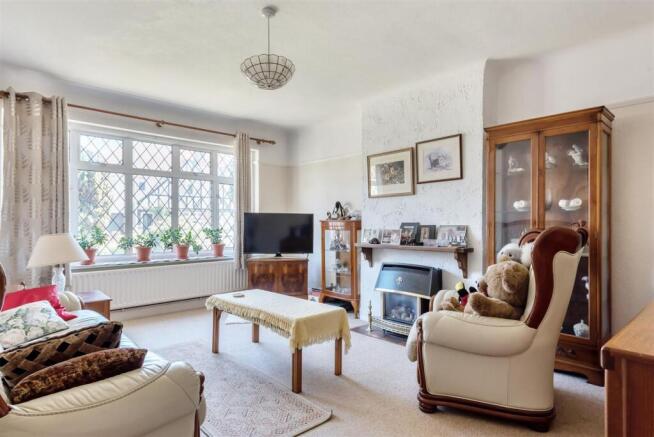 Palmer Avenue, Cheam - SM3 8EF