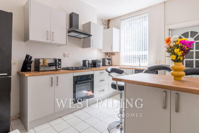 2 bed Terraced for sale Image 3