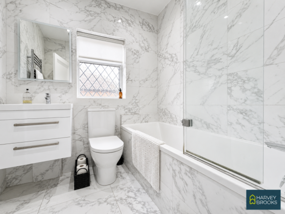 3 bed Semi-Detached for sale Image 9