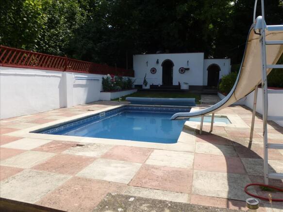 Photo 11