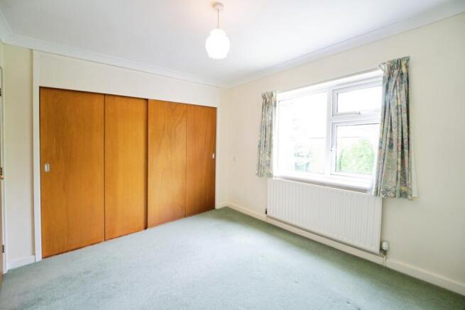 2 bed Apartment for sale Image 11