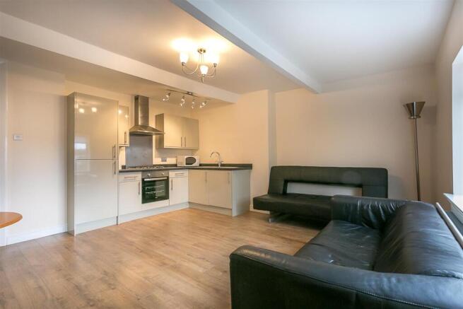 Lounge / Kitchen
