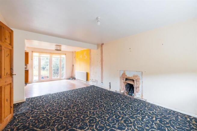 Henley Close, Neston photo 4