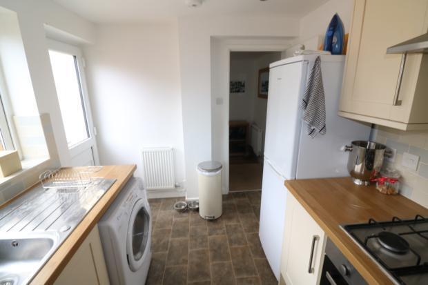 Kitchen (2)