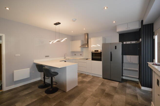 2 Kitchen Diner