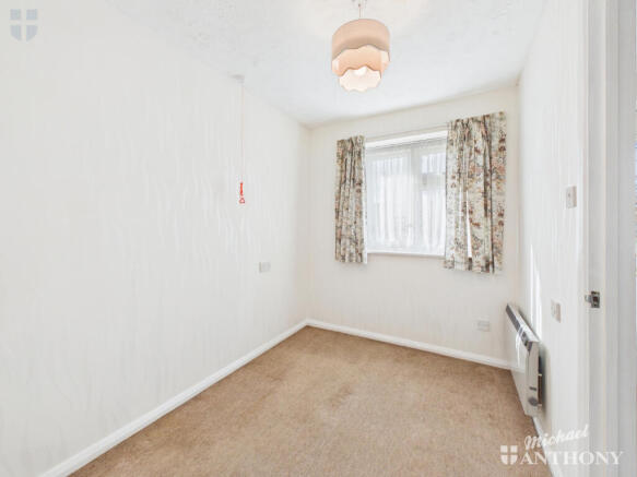 CAM03852G0-PR0568-STILL001