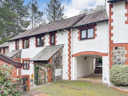 Kingcome Court, Buckfastleigh