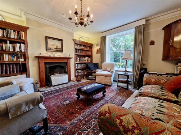 SITTING ROOM