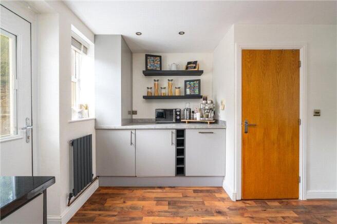 3 bed Town House for sale Image 8