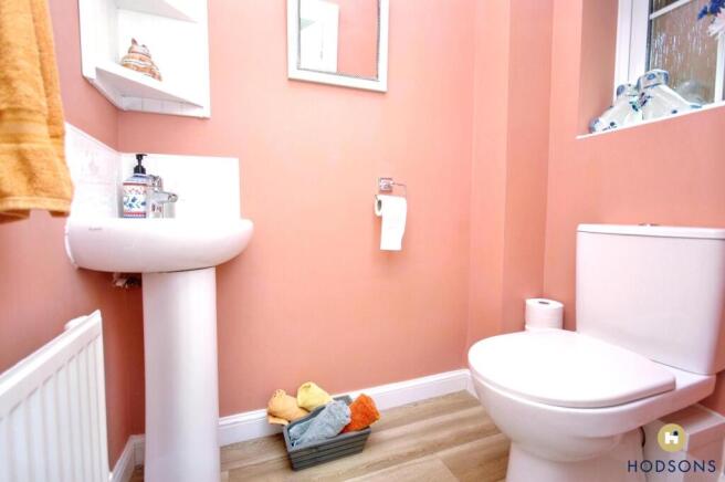 4 bed Detached for sale Image 10