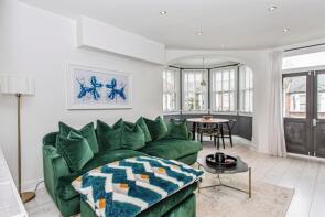 Flat 10, Winton Hall, Westcliff Avenue, Westcliff-on-sea SS0 7QT