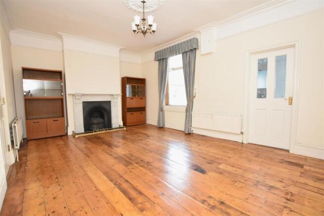 Dining Room.JPG
