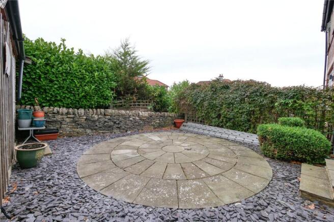 2 bed Semi-Detached for sale Image 8