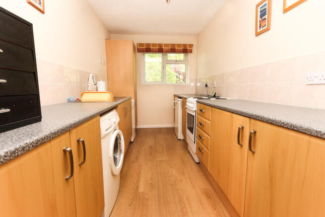 Westfield Road, Wellingborough photo 4