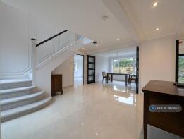 Fairhaven, Manor Road, Maidenhead SL6 2QG