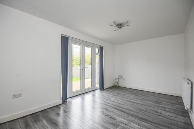 72 William Bayliss Drive-10.jpg