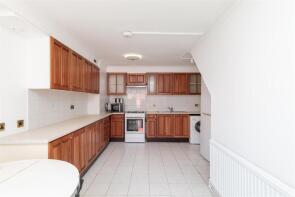 10, Sunwell Close, London SE15 2TR
