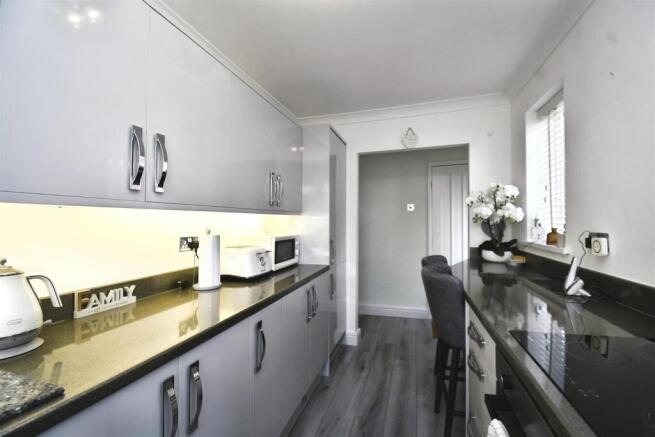 2 bed Semi-Detached Bungalow for sale Image 4