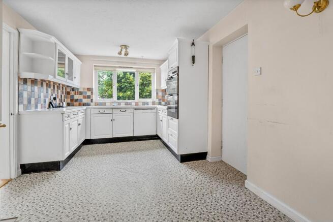 Kitchen/Dining