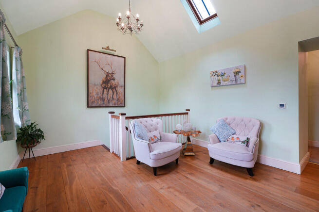 4 bed Detached for sale Image 9